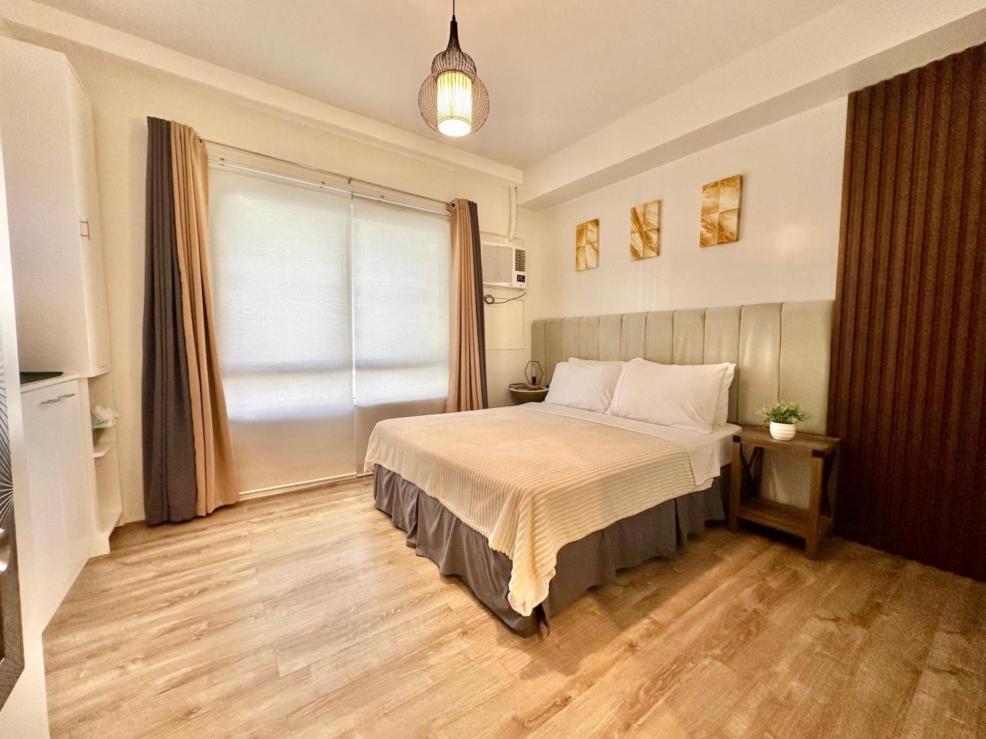 One Bedroom Condo Suite In Bacolod City Екстериор снимка